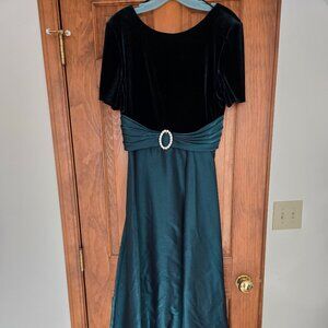 Davids Bridal-Michaelangelo Wicked Emerald Green Formal Dress Sz 12 Davids